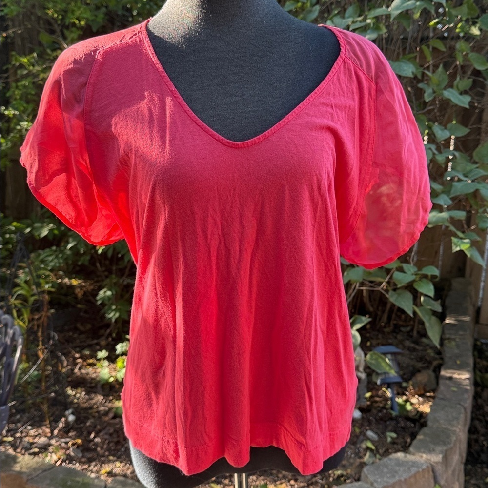 French Connection Coral Top. Size Med. Cotton Modal with Silk Sleeves